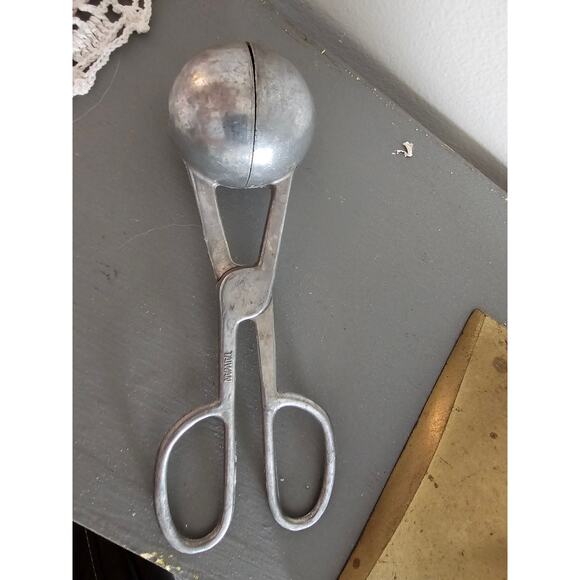 Aluminum Meatballer/Meat Ball Maker - Made in Taiwan - Picture 2 of 5